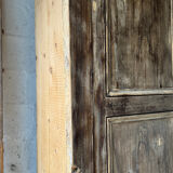 L’armoire ancienne patinée