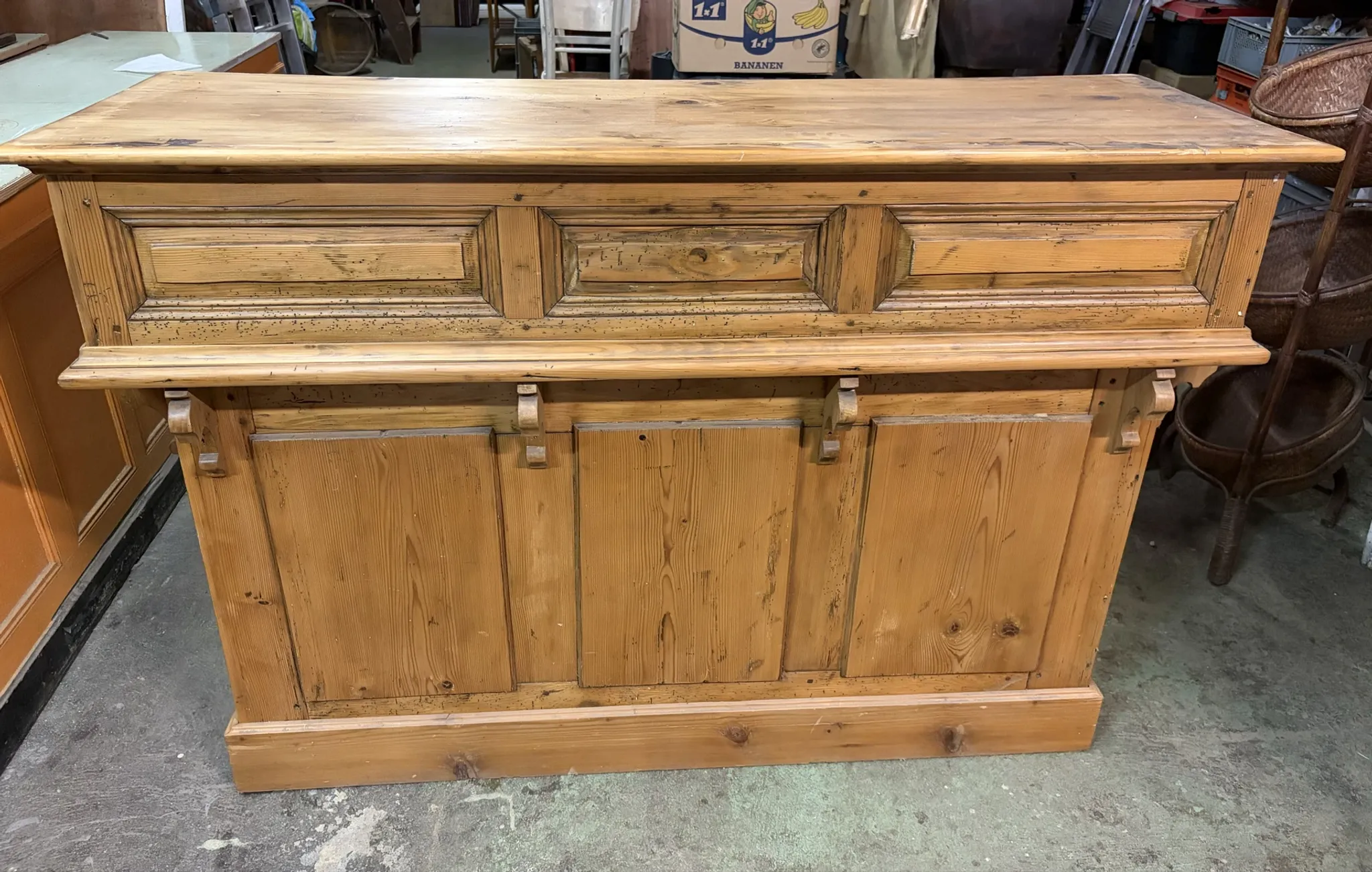 Wooden buffet / counter