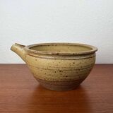 Mid-century modern British studio pottery bowl by Richard Batterham, 1960s.