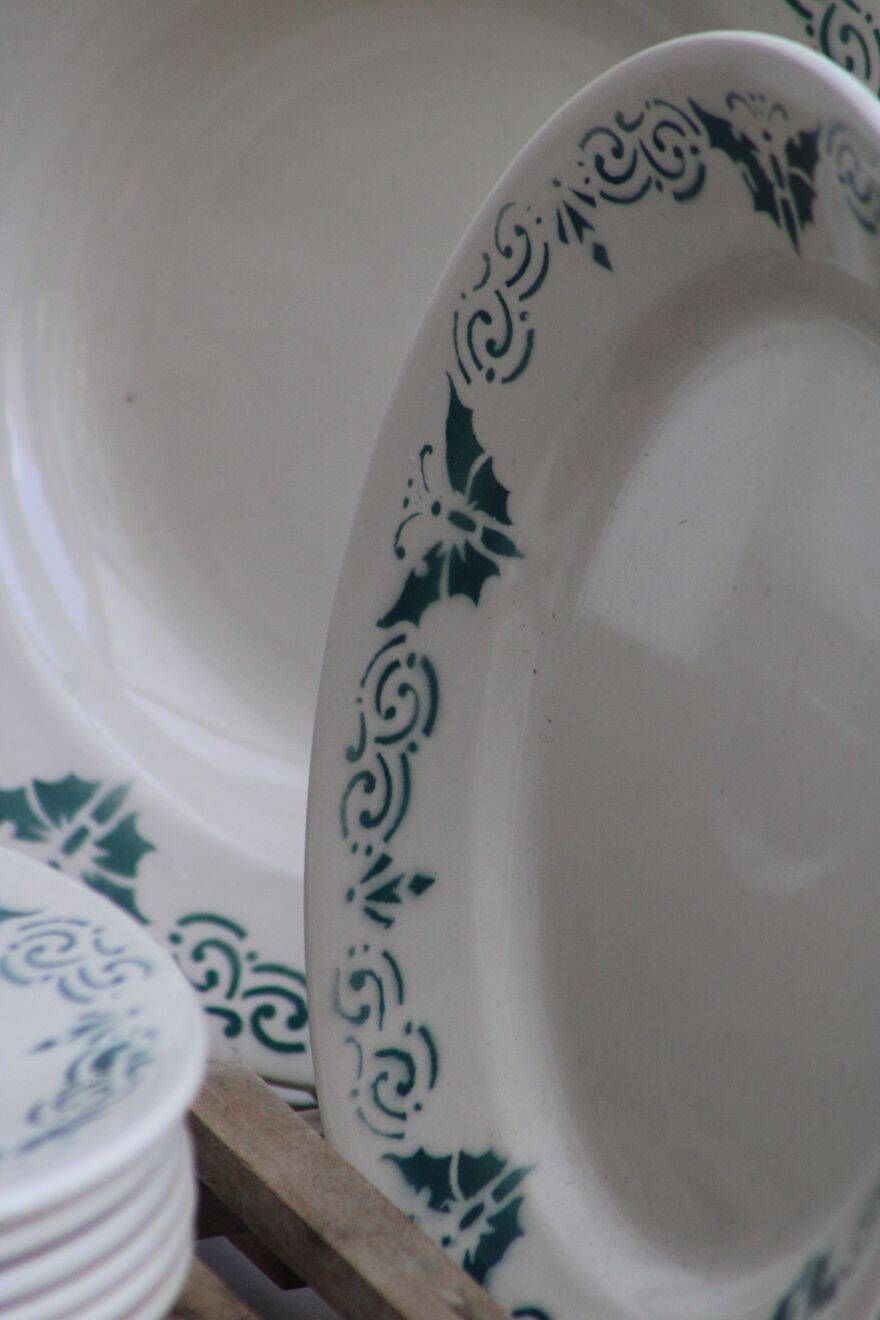 set of 8 ceramic plates "butterflies"