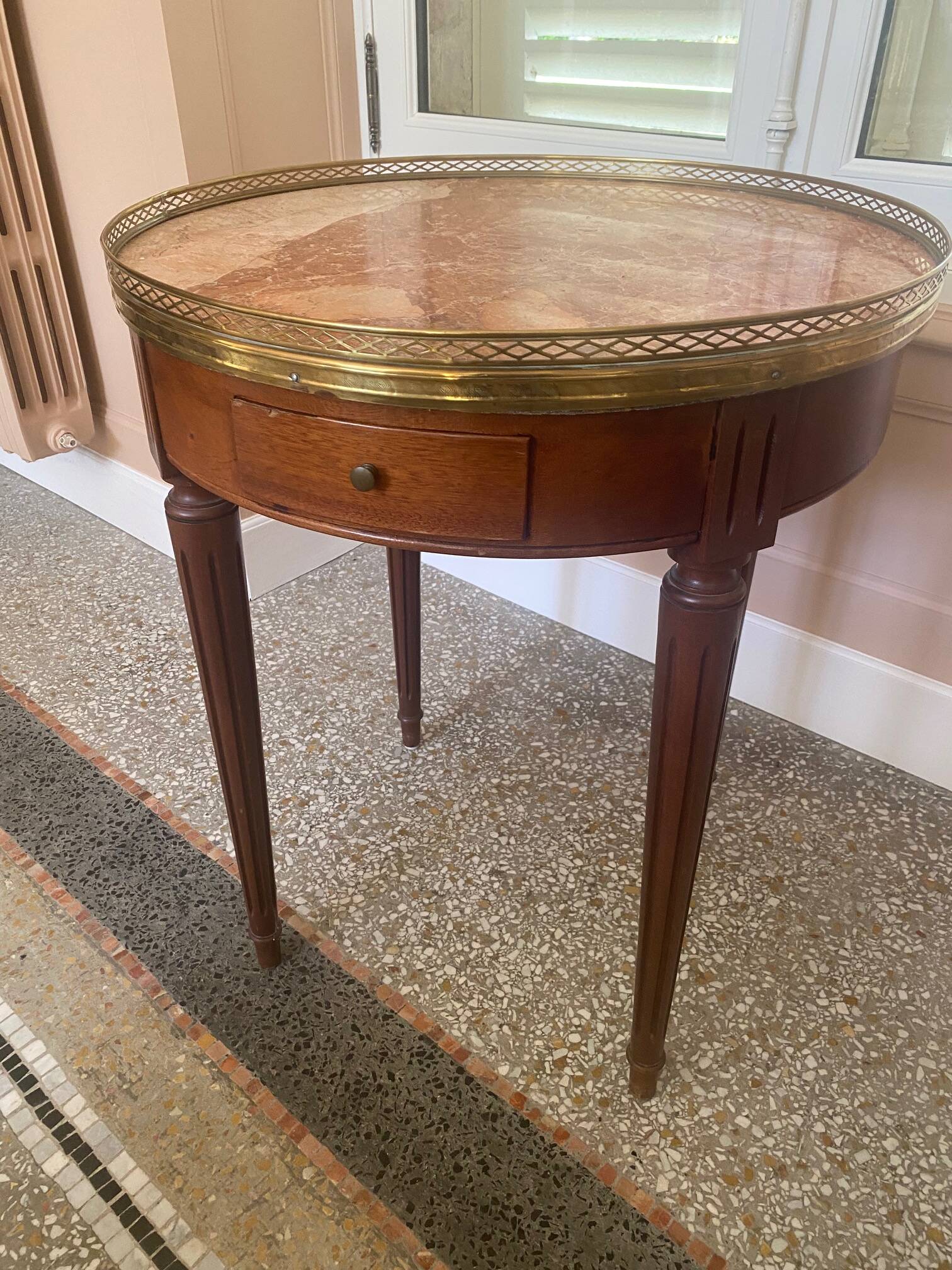 Table bouillotte