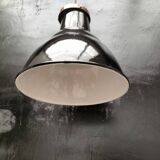 Industrial pendant light