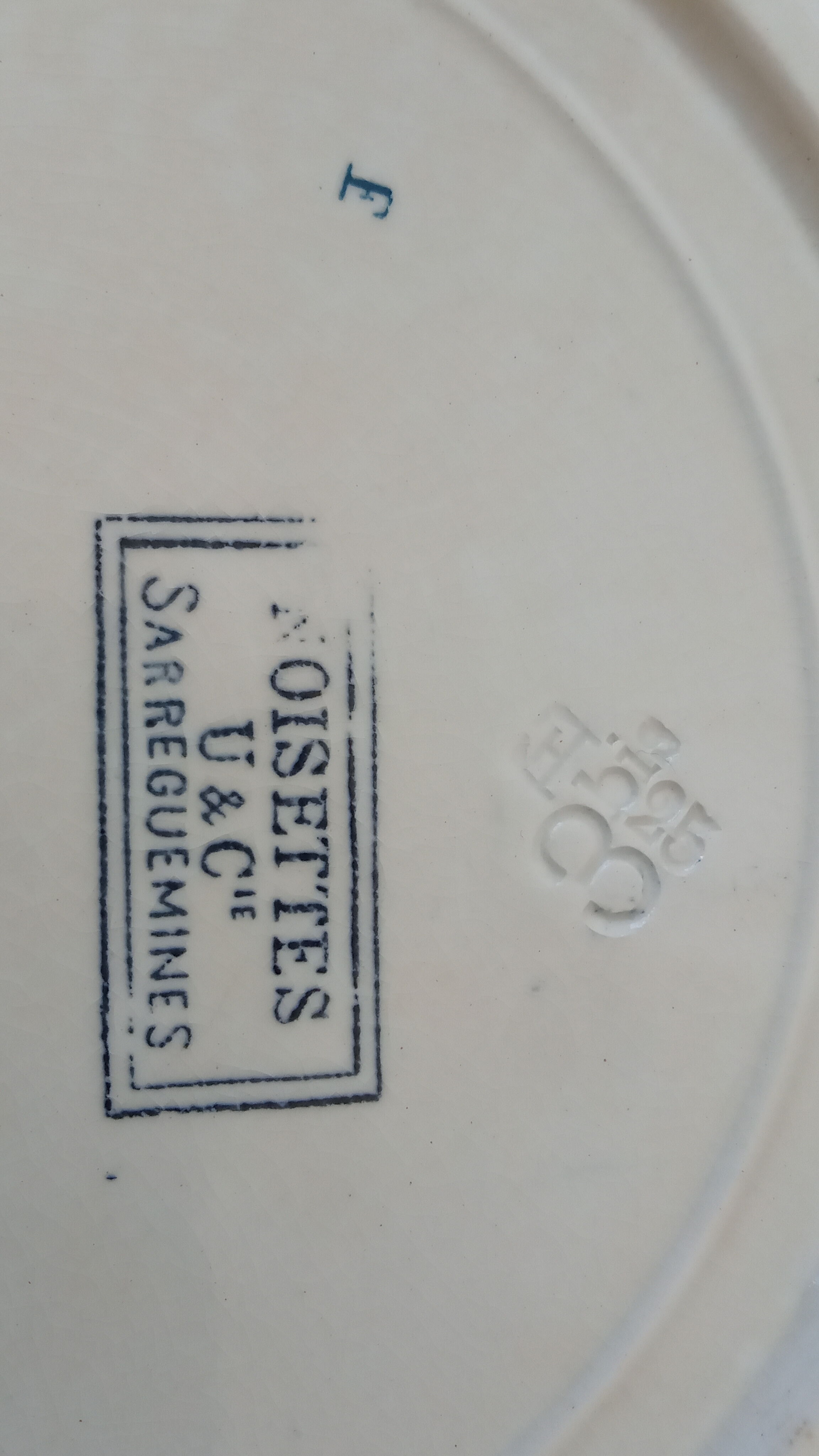 Five old plates of Sarreguemines