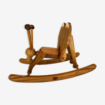 Chaise sauterelle en bois à bascule vintage