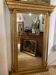 Miroir éclectique XIXe siècle, cadre en bois sculpté et doré