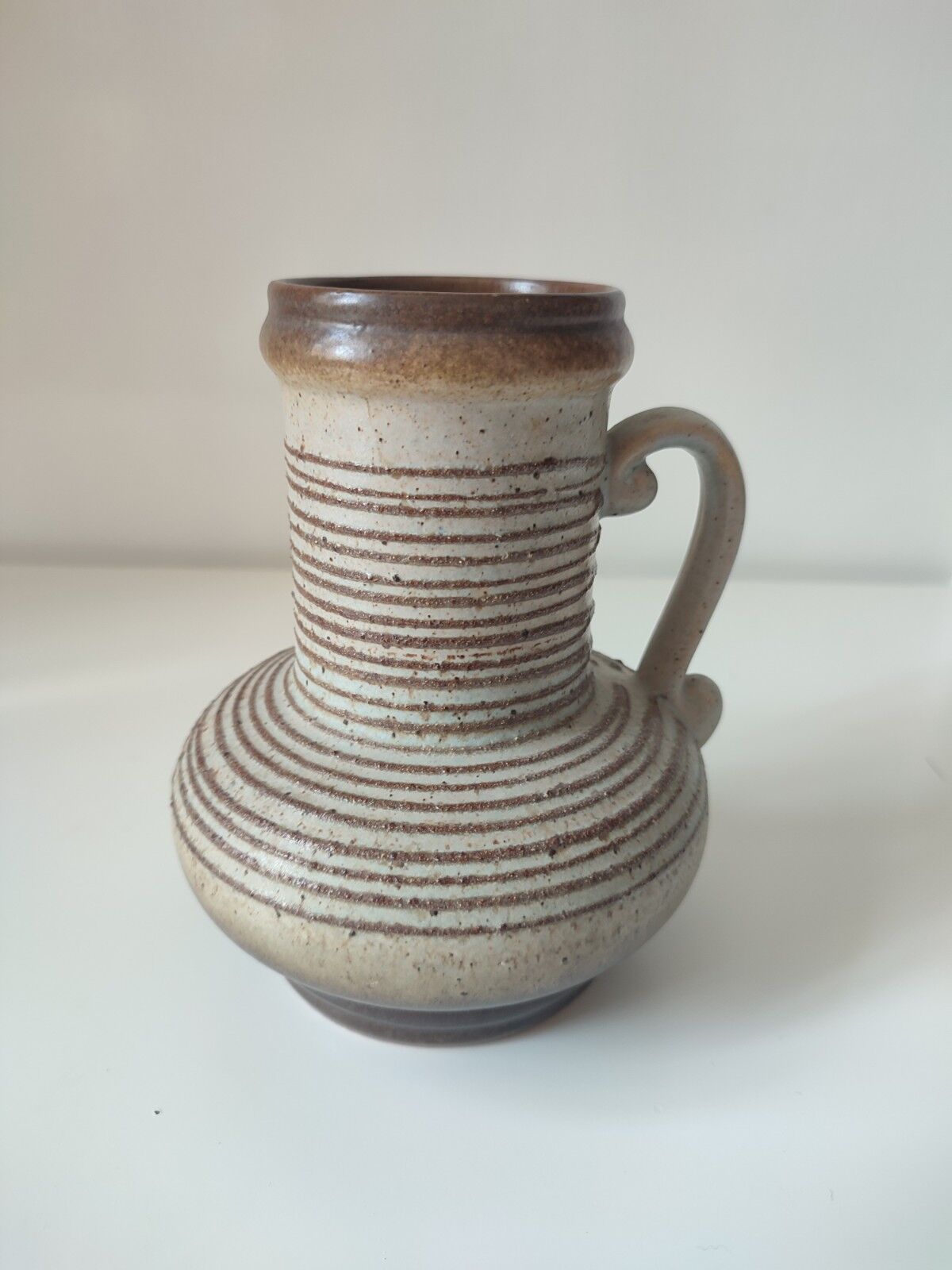 Strelha ceramic vase
