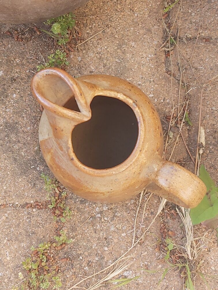 Pitcher sandstone pyrity vintage