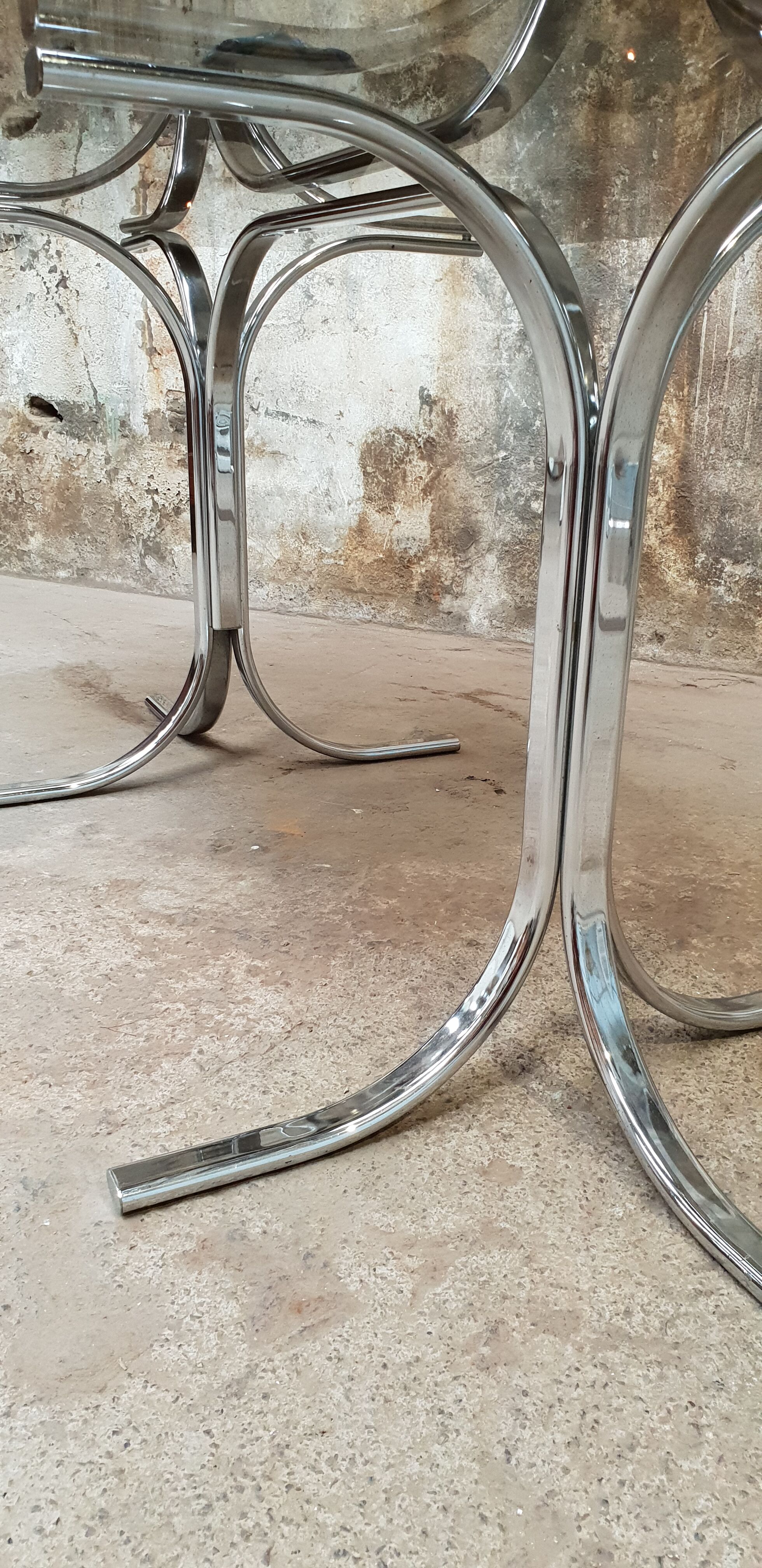 Table ovale en verre vintage