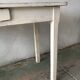 Table blanche en bois