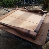 Farm table