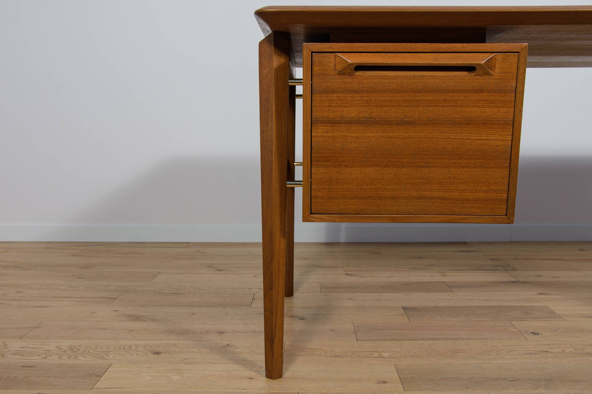 Mid-Century Teak Desk by I.B Kofod-Larsen for Seffle Möbelfabrik, Sweden, 1950s