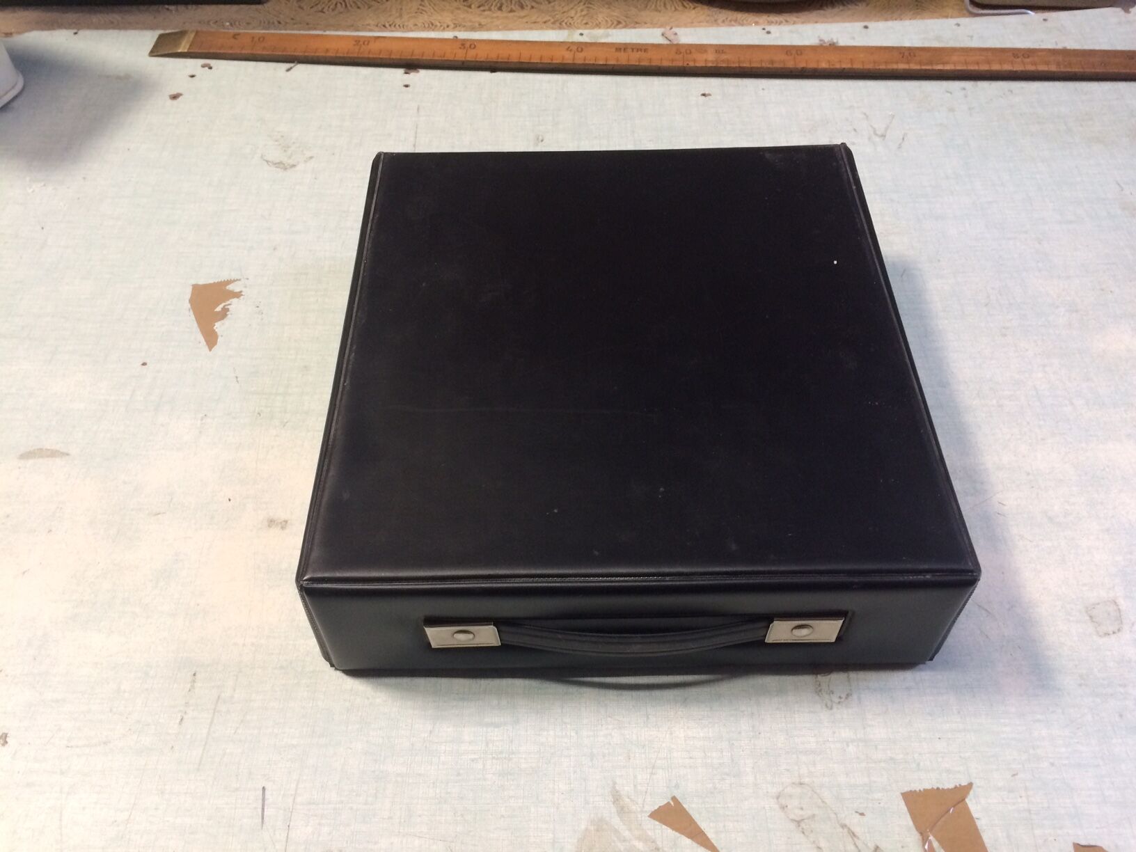 Underwood 315 olive green portable mechanical typewriter - 70s