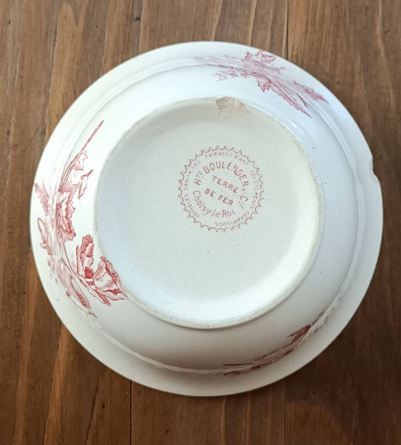 Iron earth soap bowl Choisy-le-Roi