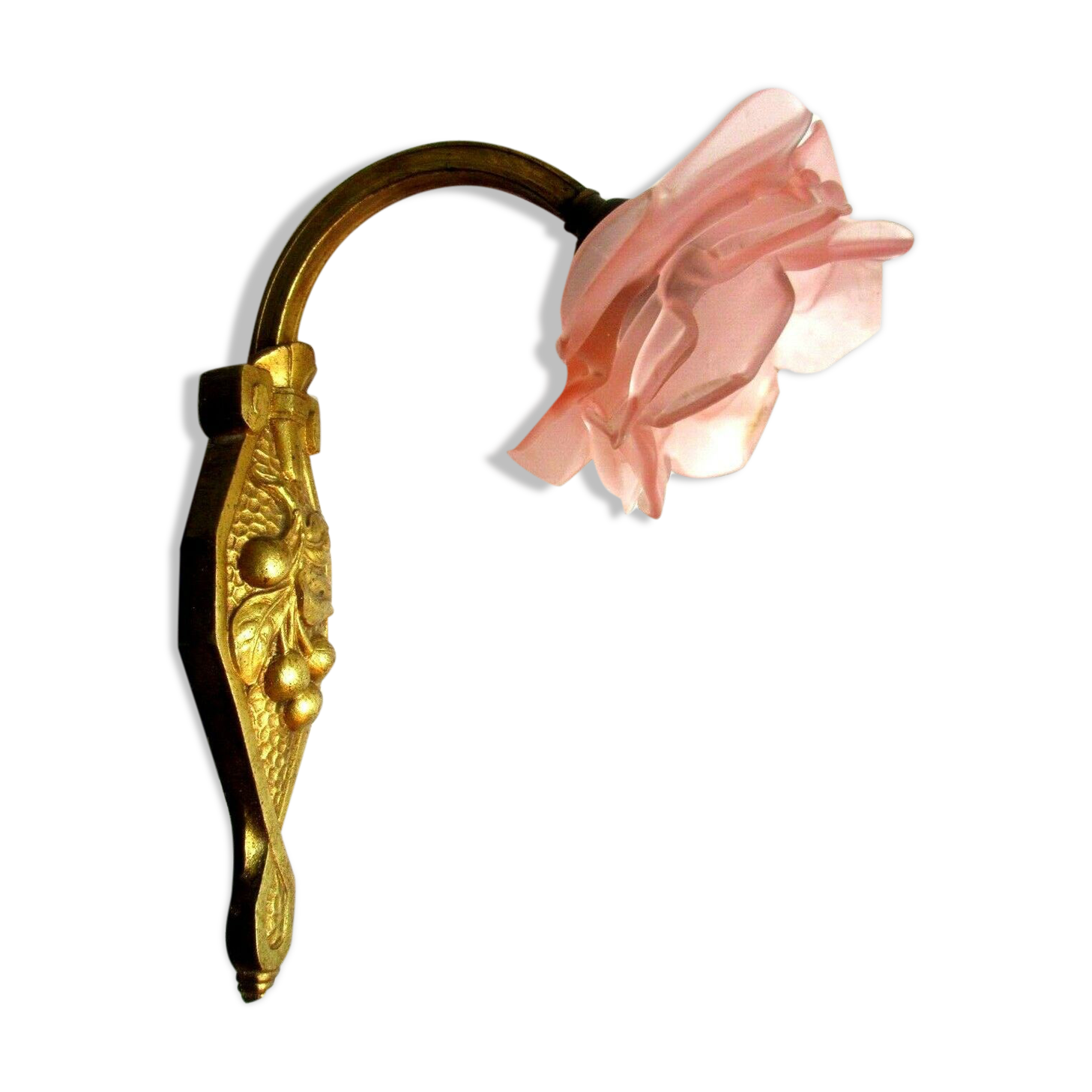 Art Deco wall light gilded bronze carved with cherries, pink tulip Rose in pink glass paste