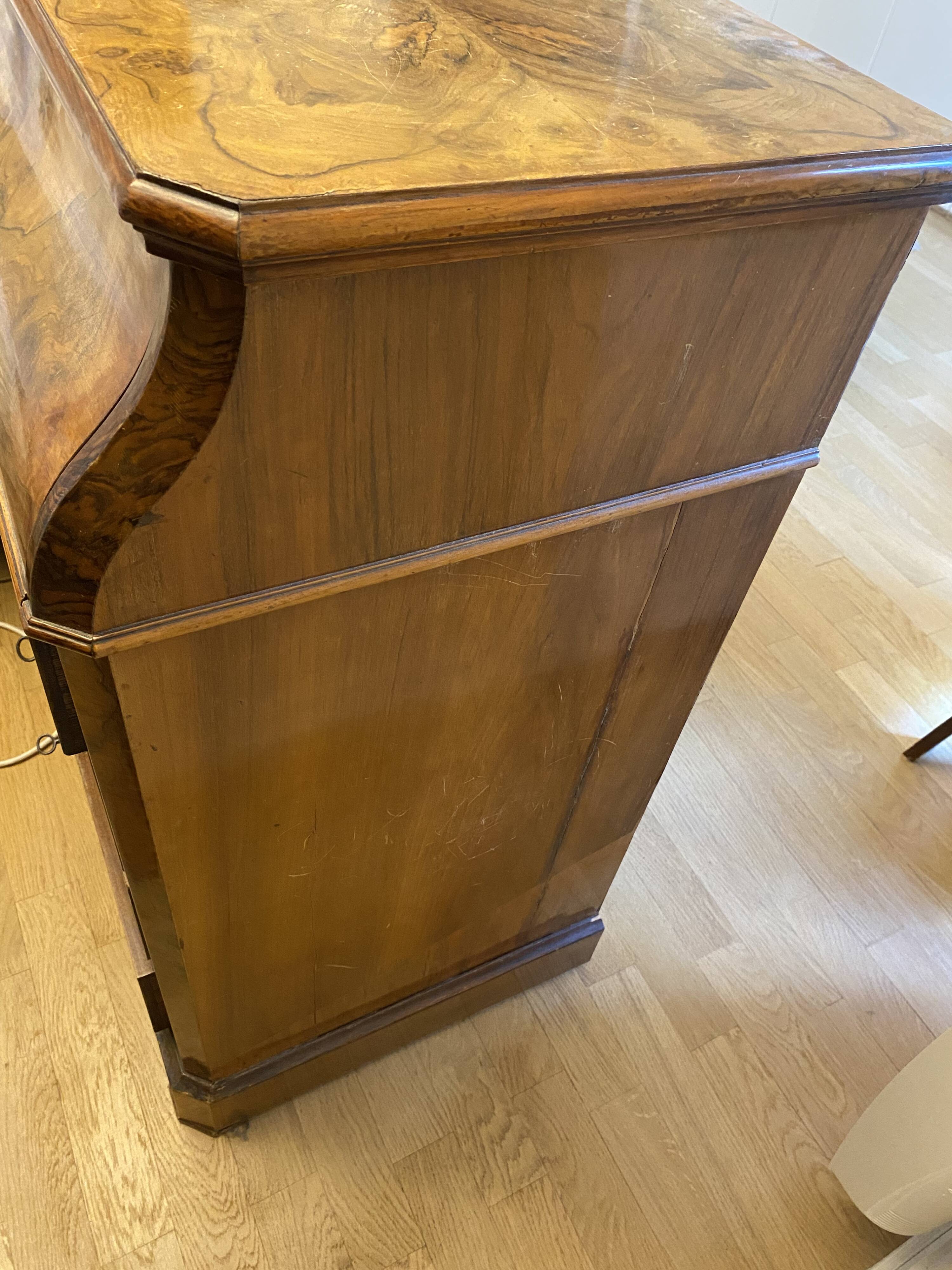 Antique Napoleon III toilet in walnut burl and marble