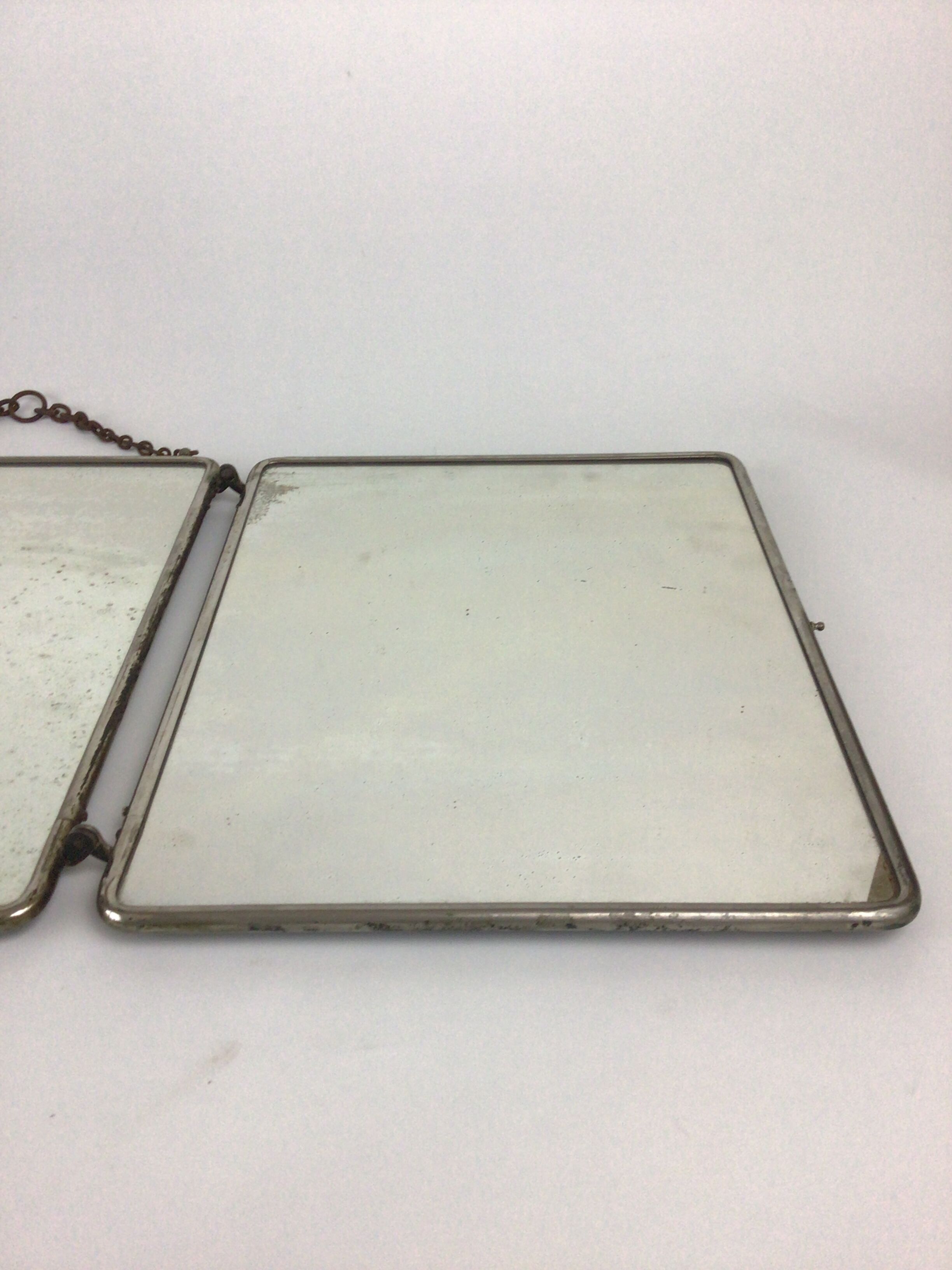 Barber tryptic mirror 30s