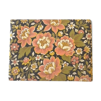 Box old pink flowers haberdashery