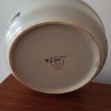 Flat earthenware bowl