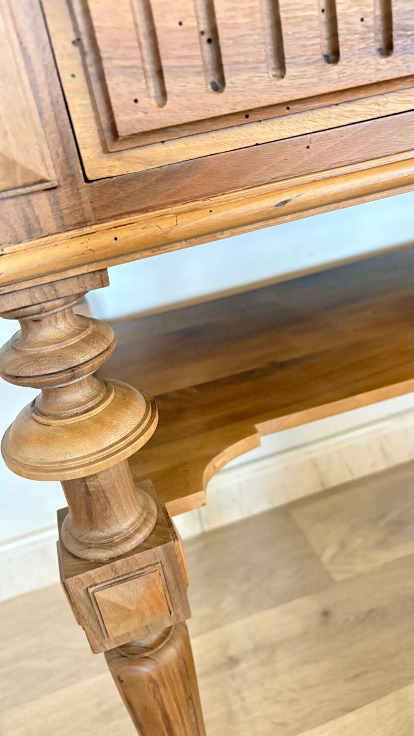 Console or dressing table in solid oak.