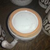 Service in sandstone