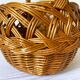Panier en osier tressé