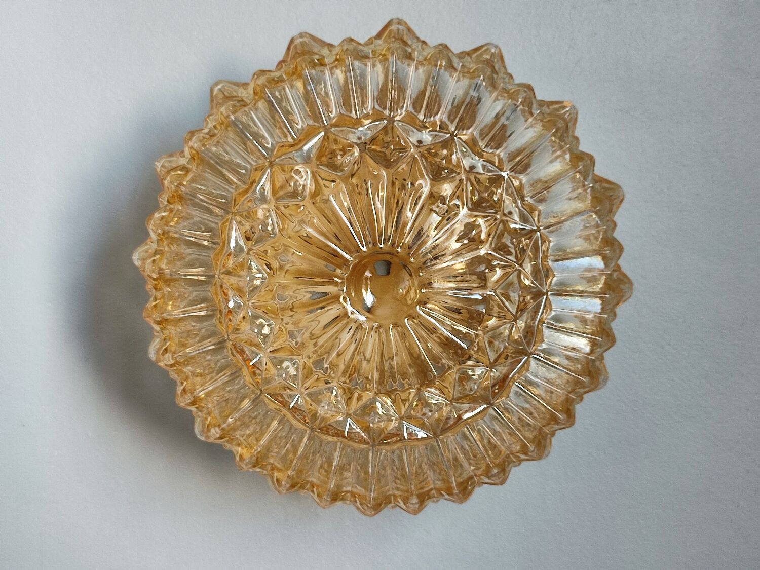 Prisma round ceiling lamp/wall lamp in vintage glossy glass