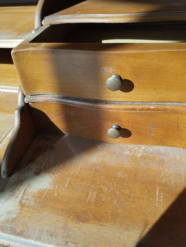Secrétaire ancien à abattant en bois fruitier, fin XIXème s.