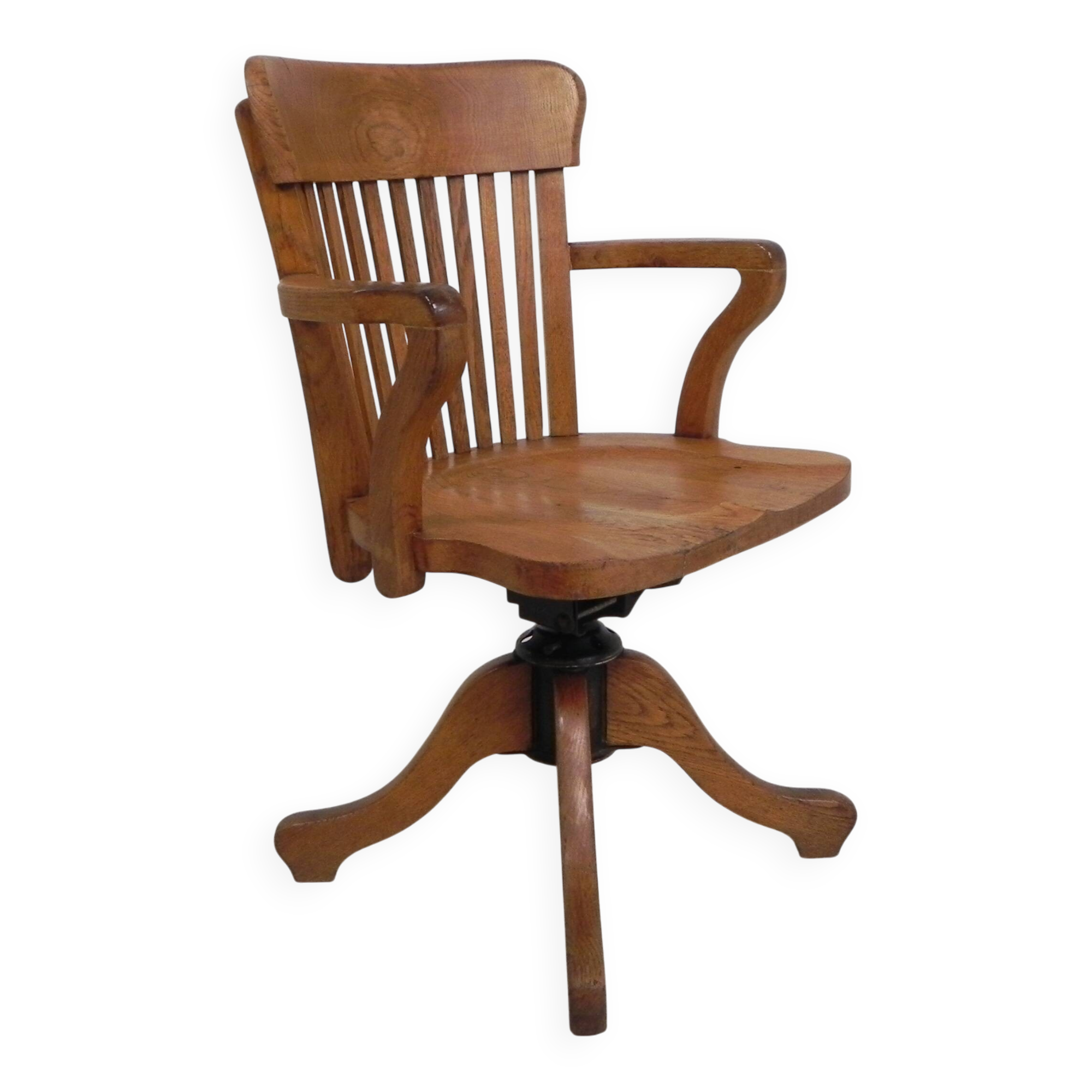 Oak office chair with adjustable spring system and height adjustment, 1950s.
