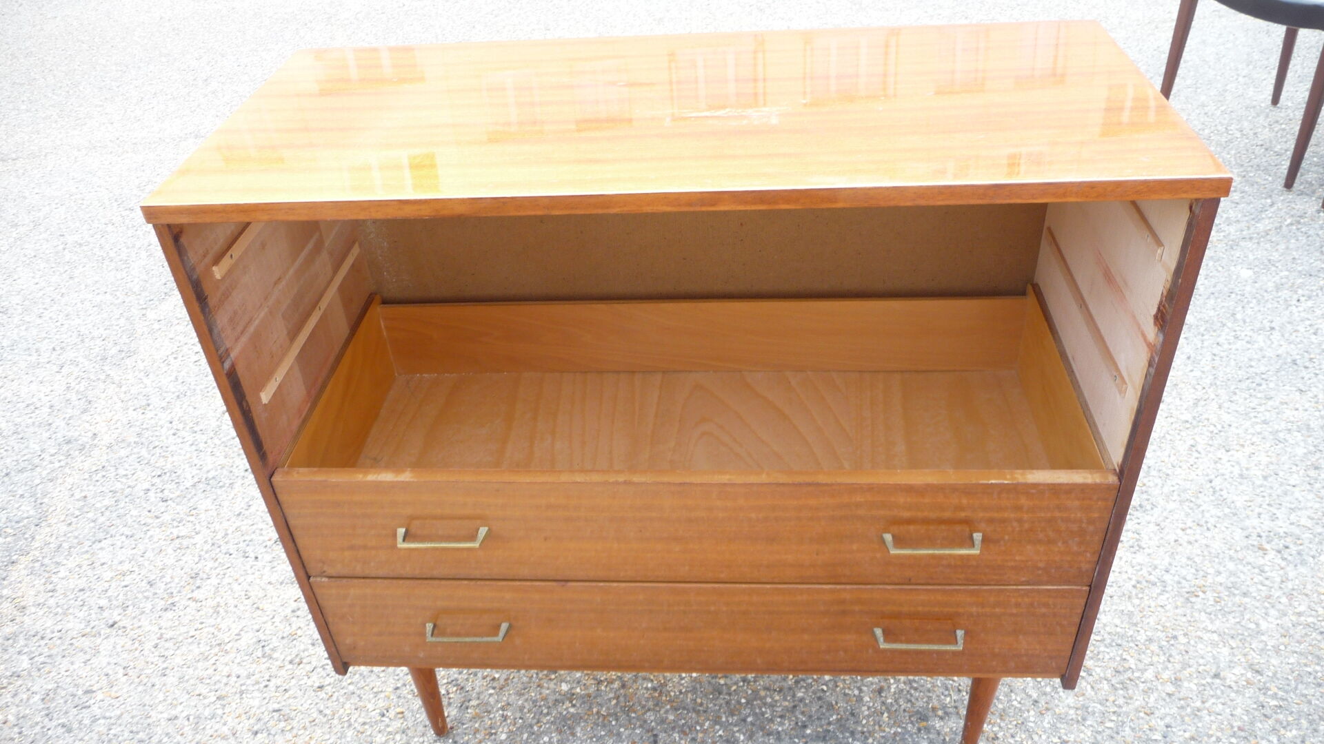 Vintage dresser 4 drawers