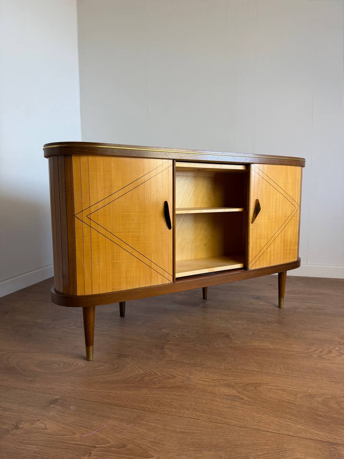 Meuble bar vintage à plateau tournant – l’esprit cocktail des années 50