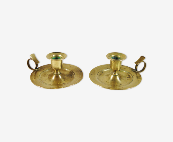 Paire de bougeoirs en laiton