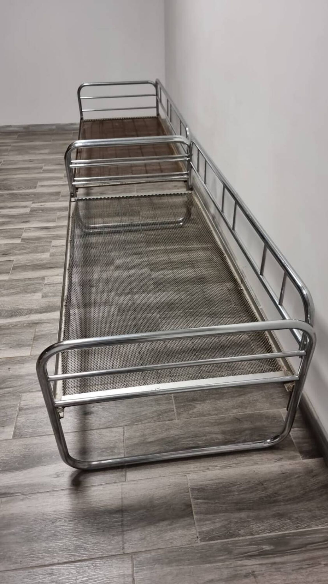 Bauhaus Chrome Sofa by Robert Slezak for Slezak Factories, 1930s