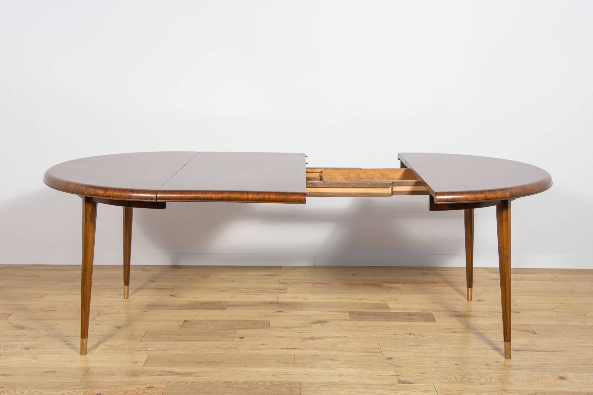 Art Deco Round Extendable Teak Dining Table, France, 1930s