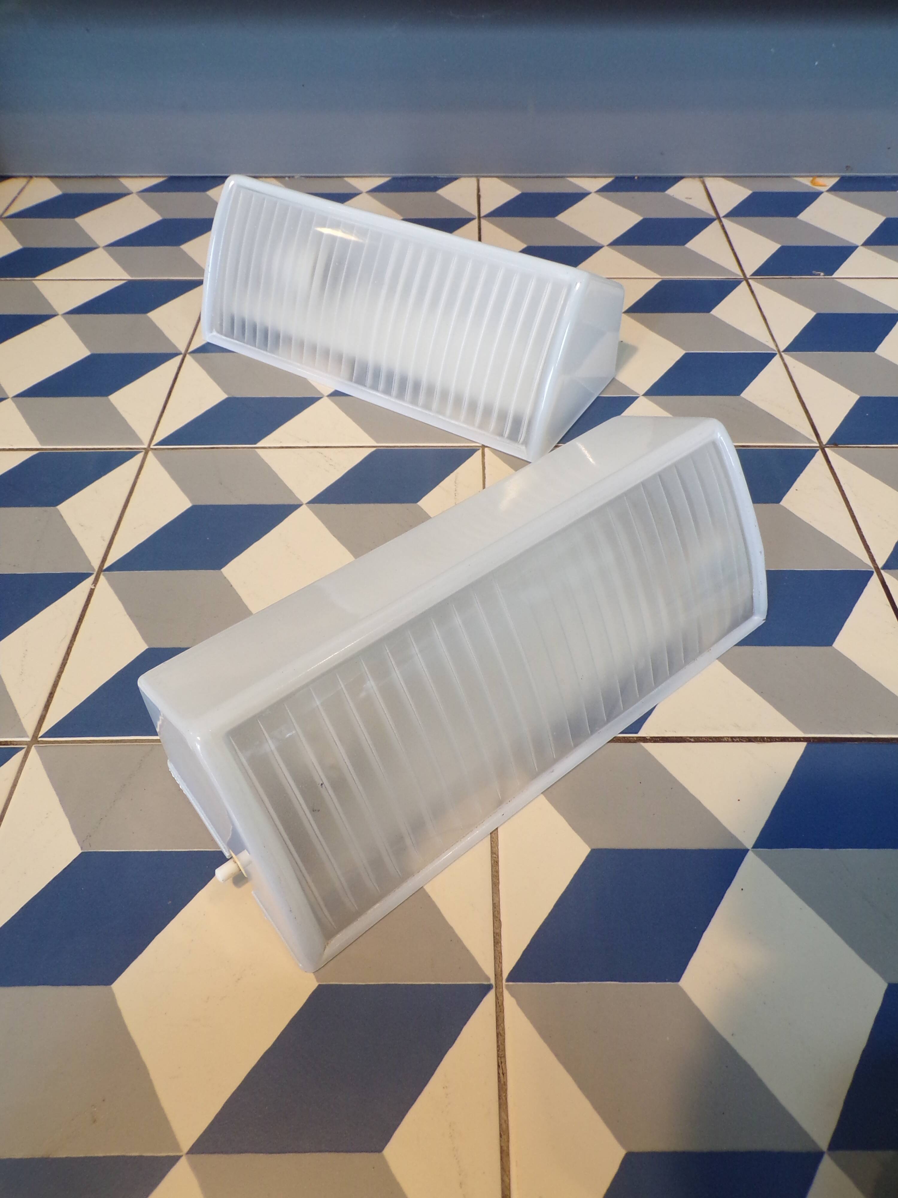 Paire d'appliques Holophane Prismopal