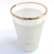 Années 1960  5 verres à orangeade "Grappe d' or"  Verre blanc granité