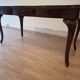 Table Chippendale en acajou XXème avec piano en noyer en verre trempé fumé