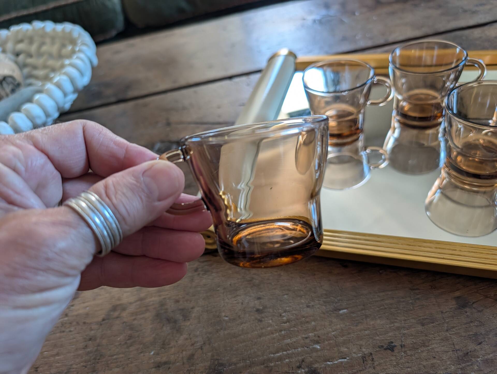 7 smoked cups – amber brown, 70s spirit