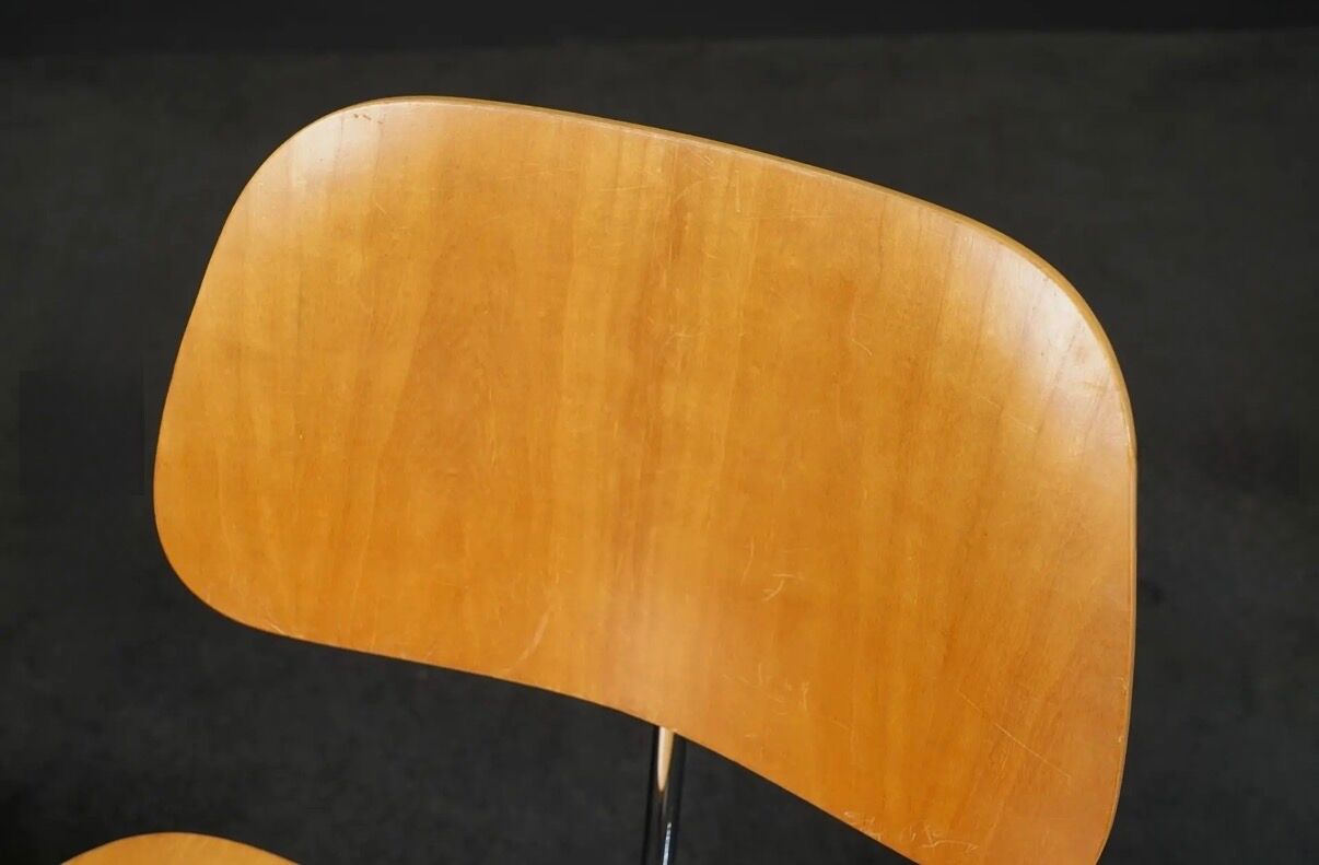 Polywood Group DCM Vitra