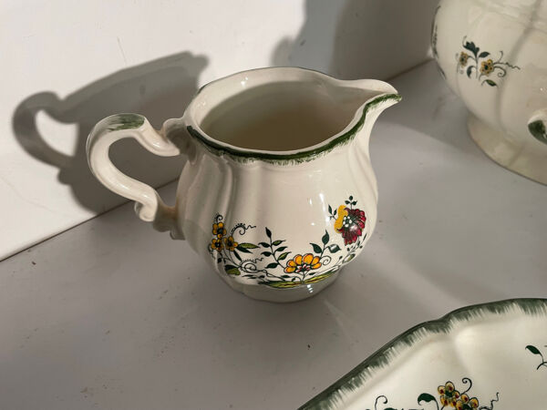 Service de table en faïence de Sarreguemines