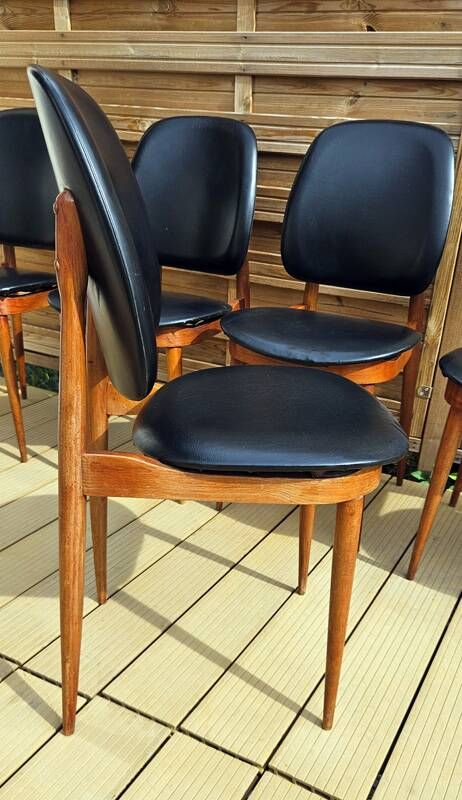 6 "Pegasus" chairs by Pierre Guariche for Baumann, France, 1960s.