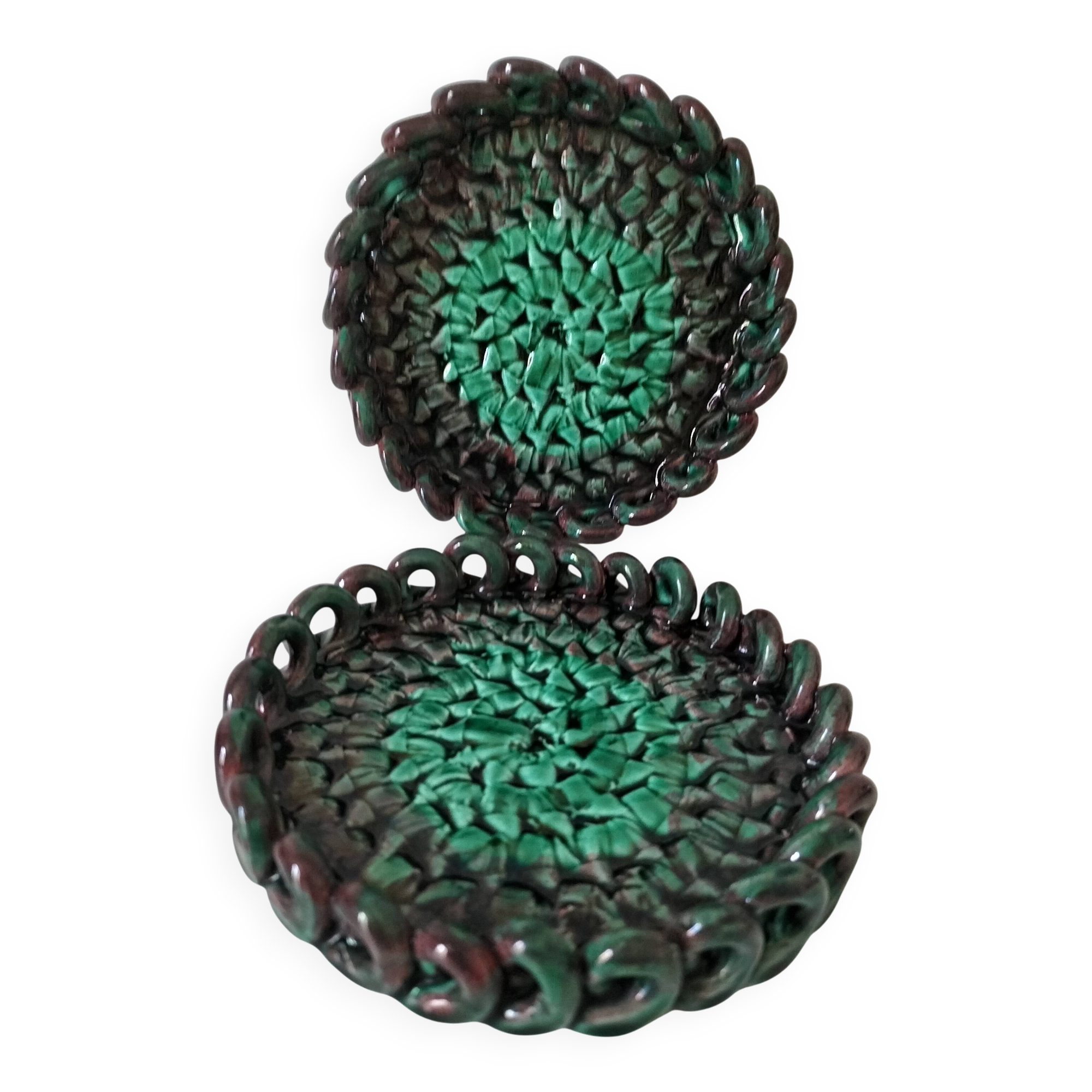 Pair of enamelled woven ceramic trinket trays signed BL, Le Brusc (Var)