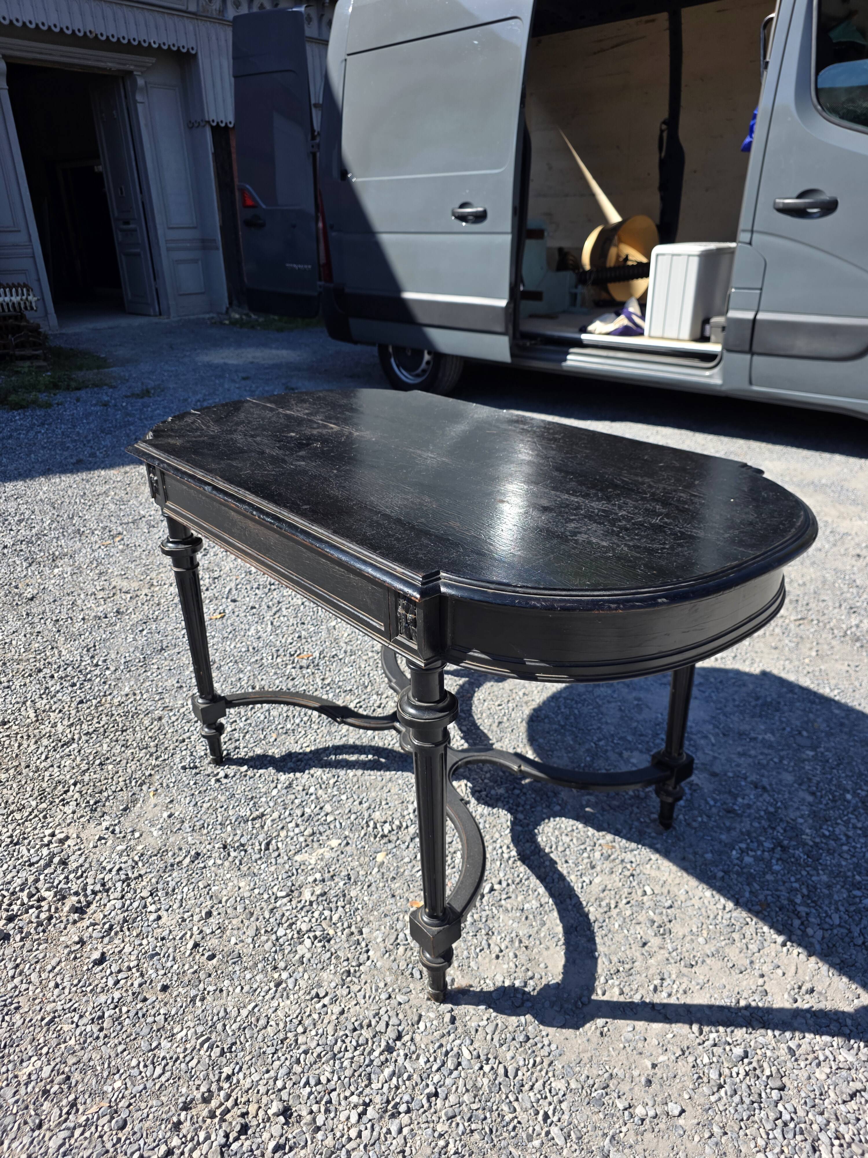 Napoleon III oak table