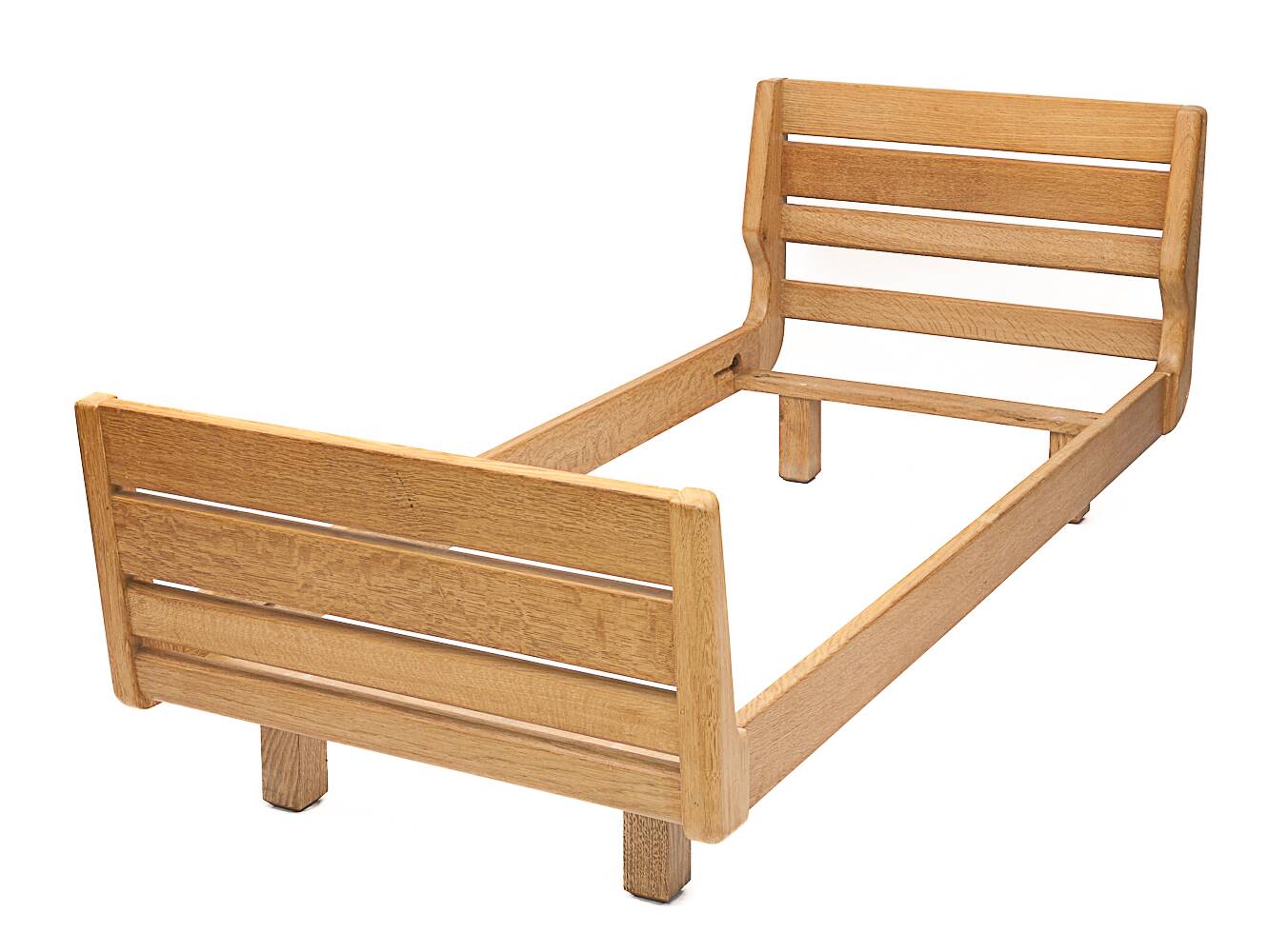 Solo bed by Guillerme and Chambron