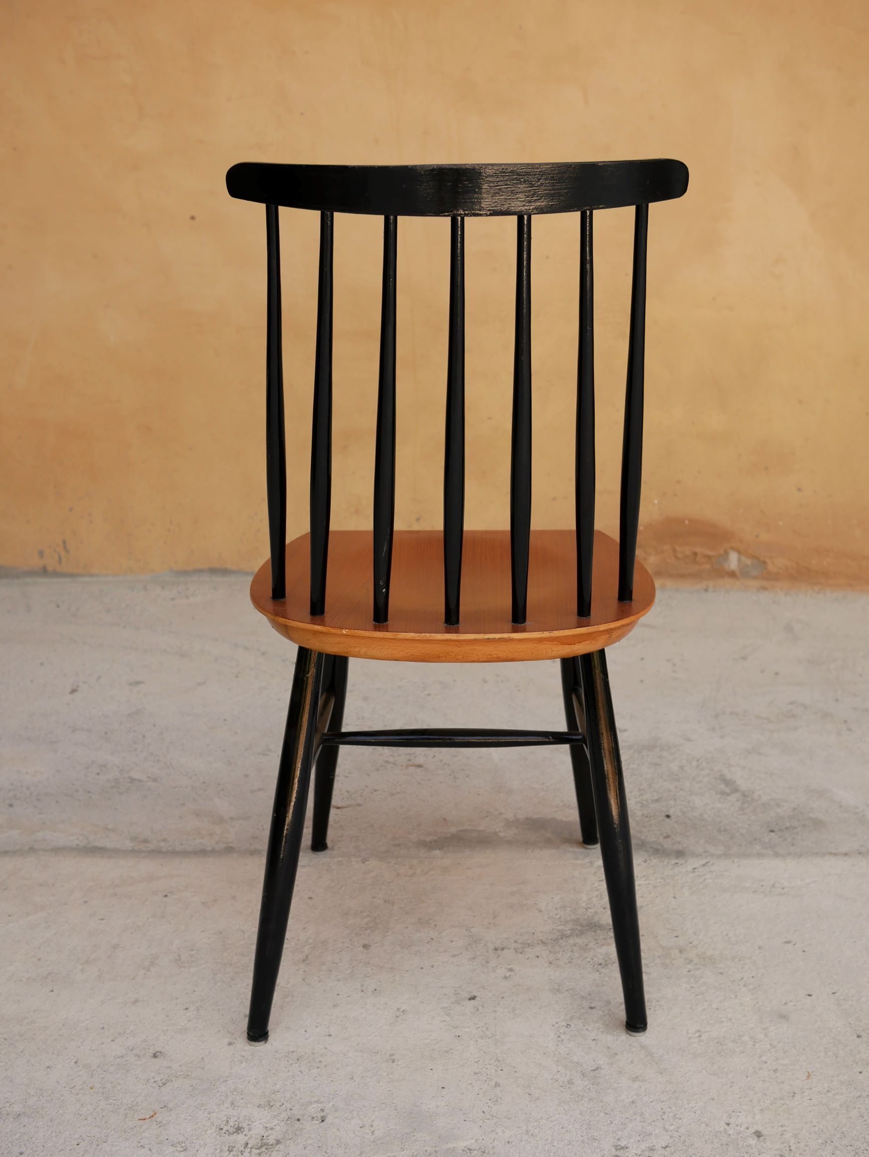 Scandinavian chair by Ilmari Tapiovaara model "Fanett"