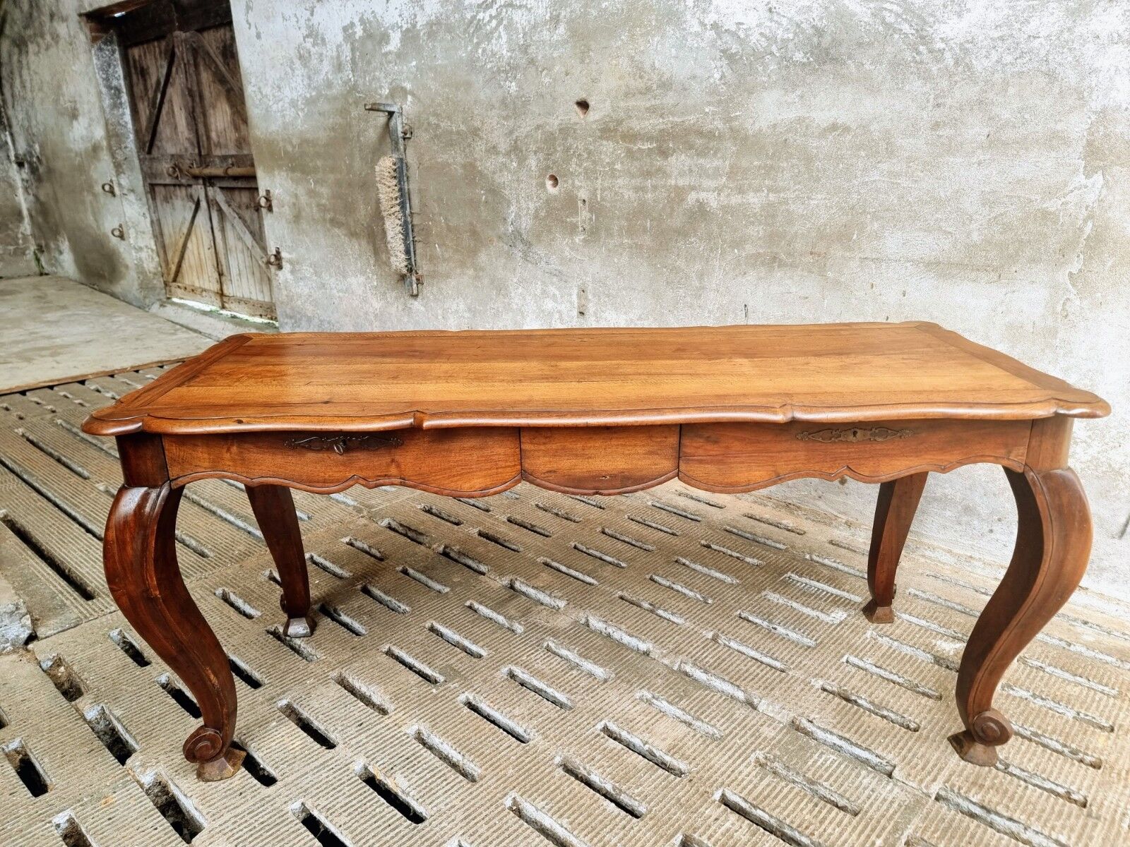 Table à manger, table d'appoint, bureau noyer 70x173cm