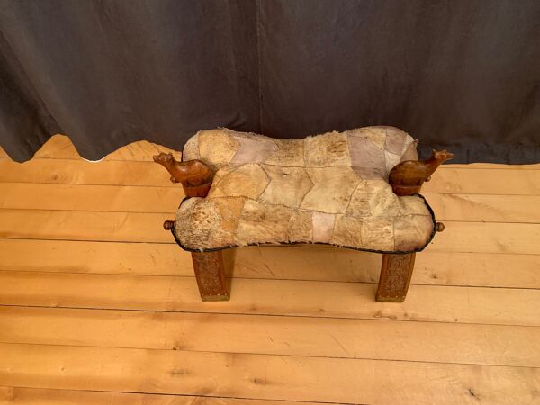 Tabouret en peau de chameau années 1960