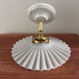 Opaline serrated wall light