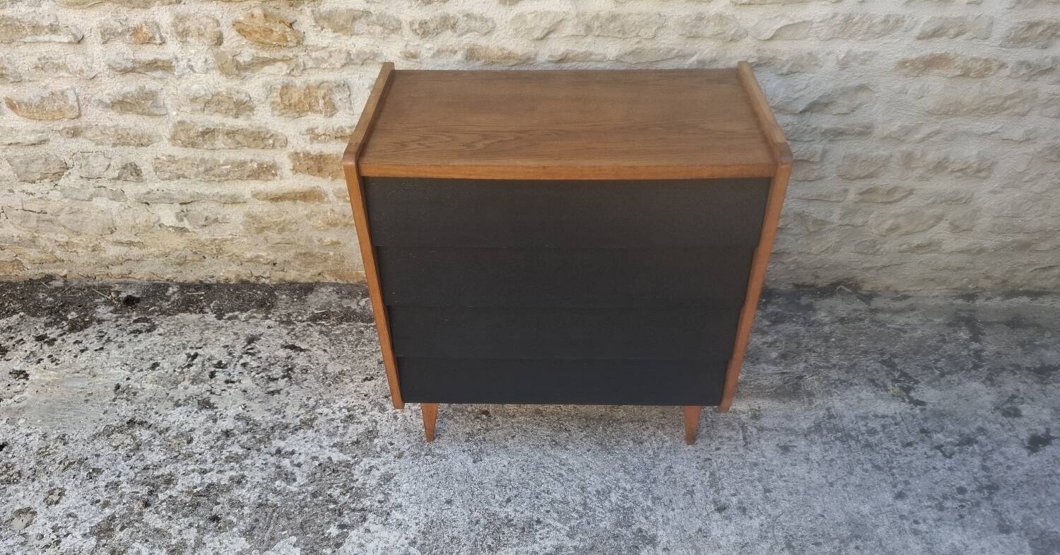 Vintage chest of drawers
