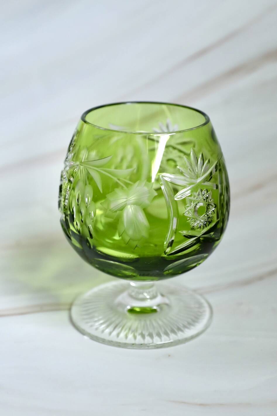 Coloured crystal service