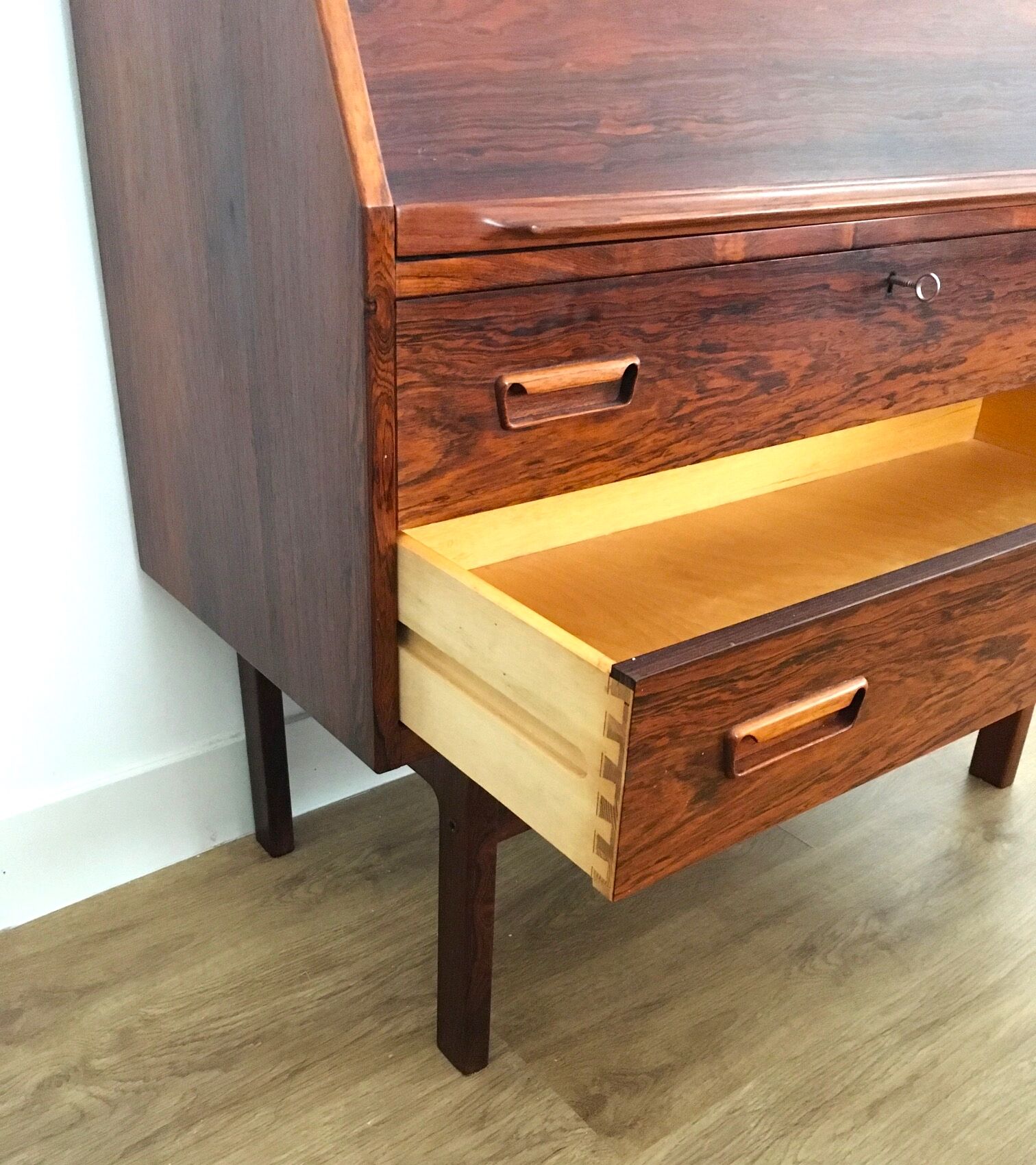 Bureau en palissandre modèle 68 par Arne Wahl Iversen, Danemark années 1960
